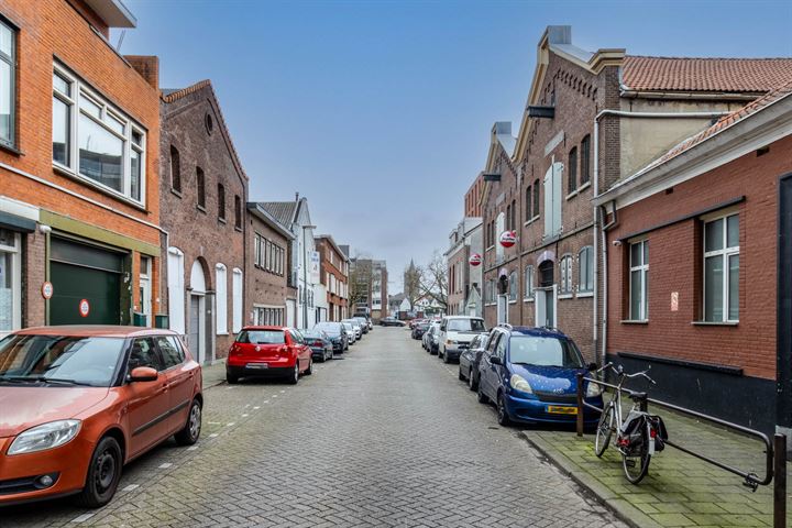 Westfrankelandsestraat 20A in Schiedam foto