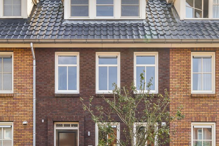 Westhove 161 in Amstelveen foto