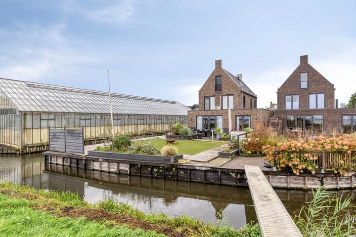 Westmeerlaan 25 in Roelofarendsveen foto