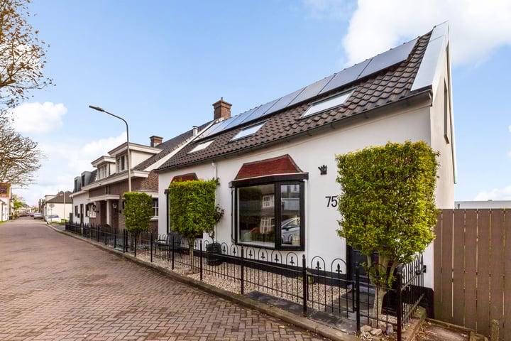Westmolendijk 75 in Ridderkerk foto
