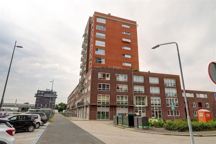 Westpier 70 in Zwijndrecht foto