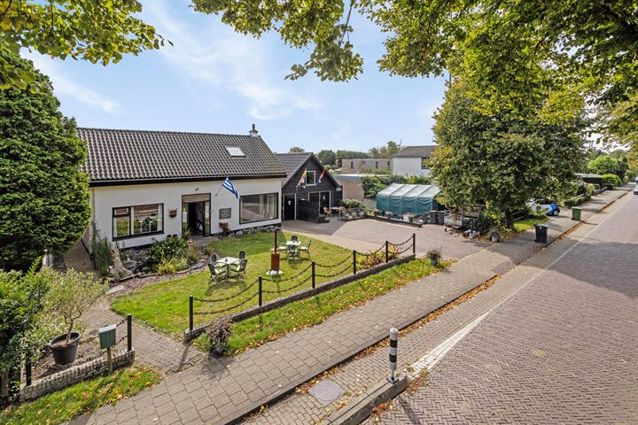 Weststraat 11 in Burgh-Haamstede foto