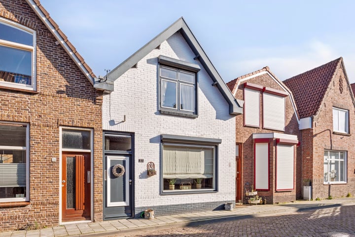 Weststraat 32 in Oostburg foto