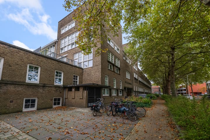 Westzijde 213F-7 in Zaandam foto