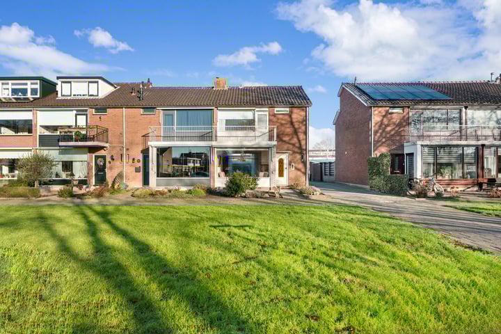 Weteringsingel 74 in Hendrik-Ido-Ambacht foto