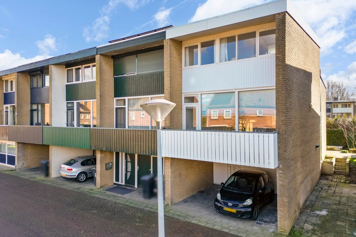 Weth J Teeringstraat 9 in Giesbeek foto