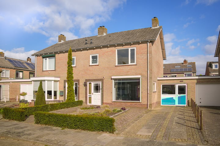 Weth van Berkelstraat 3 in Ammerzoden foto
