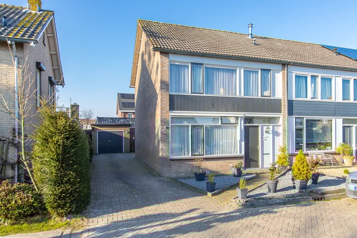 Weth vd Schansstraat 16 in Well foto