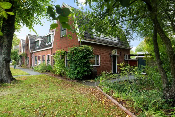 Wethouder Buningstraat 45 in Assen foto