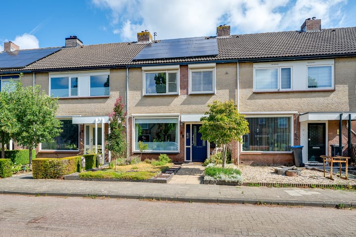 Foto van woning Wethouder Kuijpersstraat 8, Woudrichem