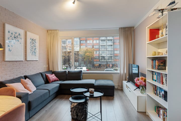 Wethouder Nijhuisstraat 266 in Enschede foto