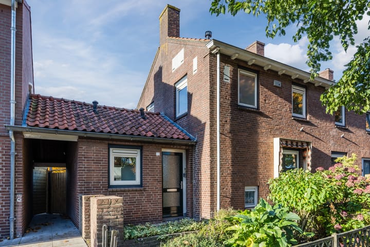 Wethouder van den Wildenbergstraat 31 in Gilze foto