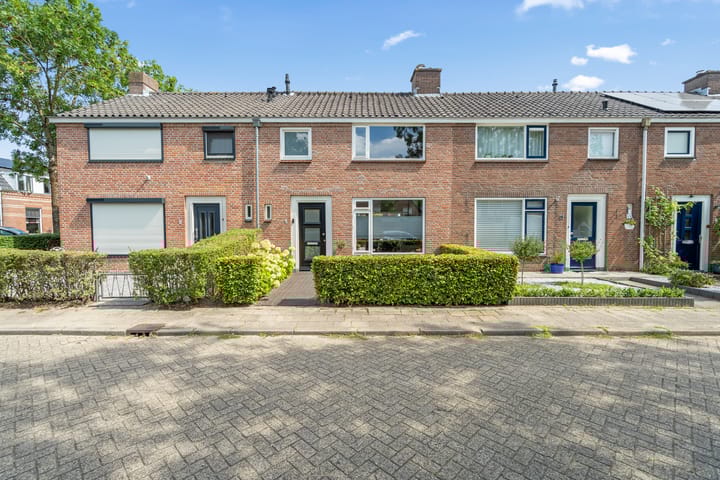 Wethouder van Rooijenweg 4 in Houten foto