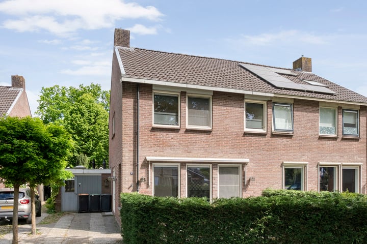 Weverslaan 9 in Dwingeloo