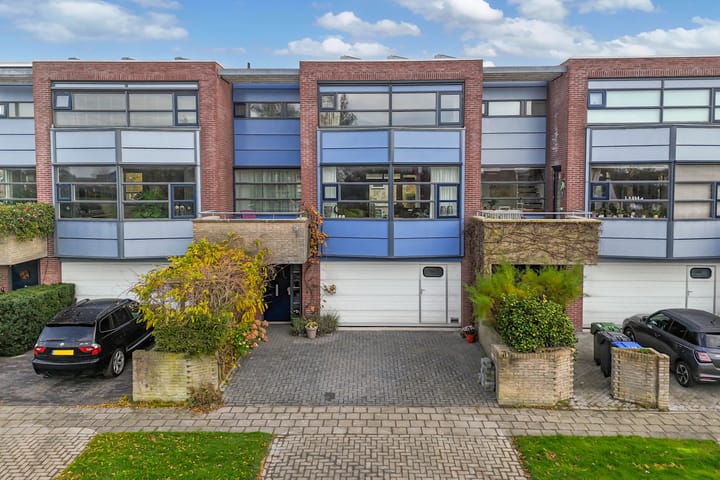 Wiardaplantage 100 in Leeuwarden