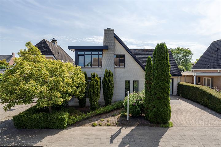 Wielerbaan 6 in Oudenbosch foto