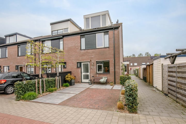 Wielewaal 28 in Bergambacht foto