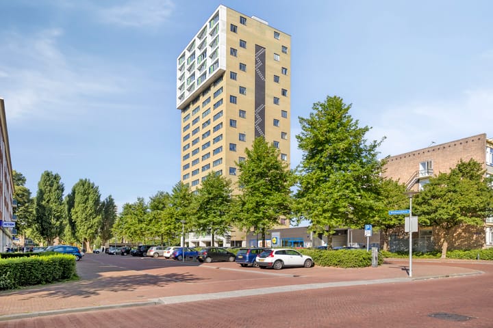 Wielewaalplein 284 in Groningen foto