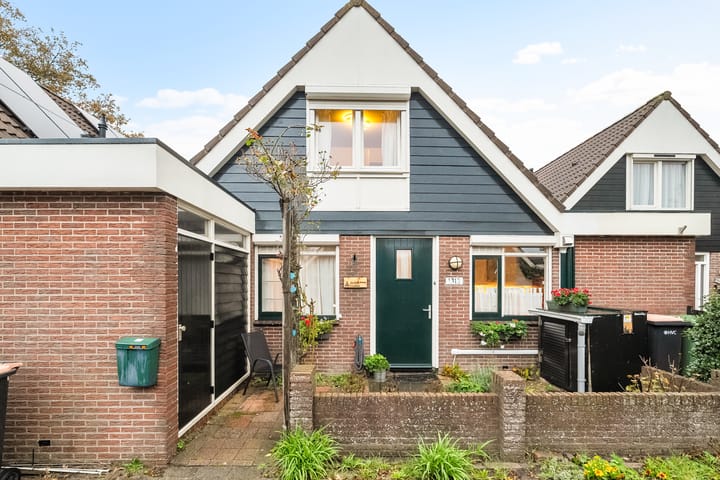 Wierbalg 1313 in Julianadorp foto