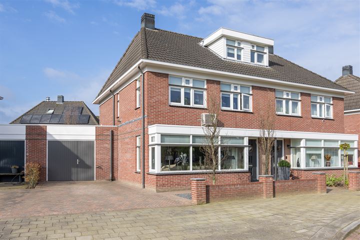 Wijlre 29 in Almelo foto