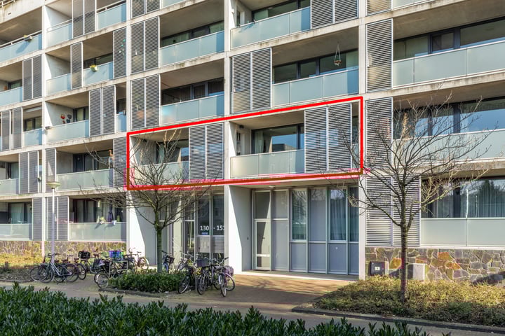 Wijnand Nuijenstraat 132 in Amsterdam foto