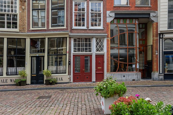 Wijnstraat 174 in Dordrecht foto