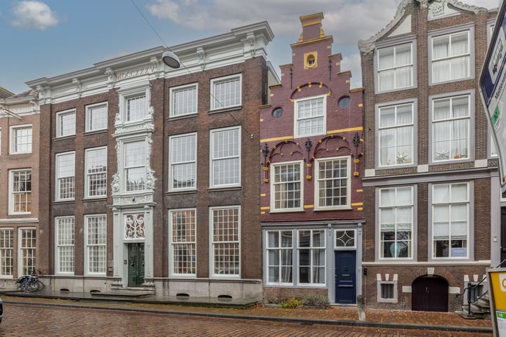 Wijnstraat 85 in Dordrecht foto