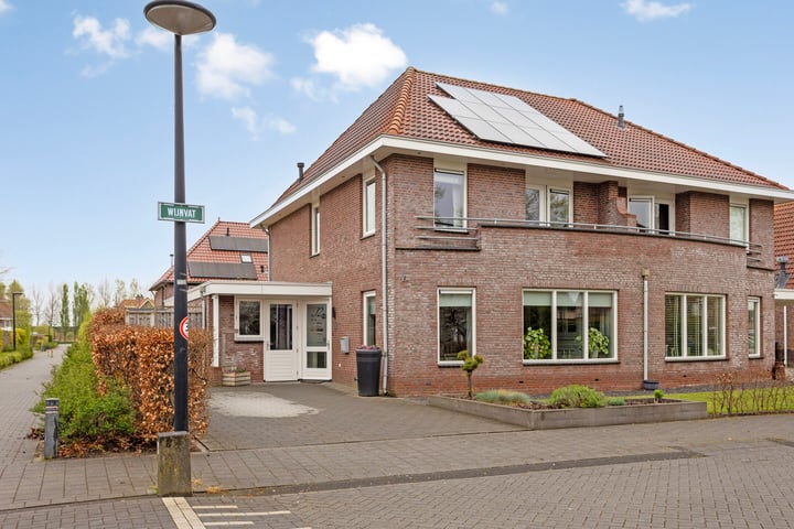 Wijnvat 12 in Dronten foto