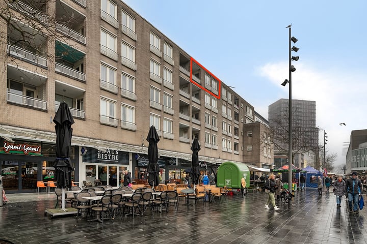 Wijsgeerbaan 80 in Almere foto