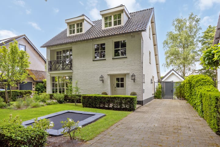 Wildhage 16 in Teteringen foto