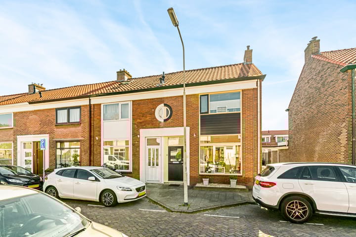 Wilgenhoflaan 24 in Beverwijk foto