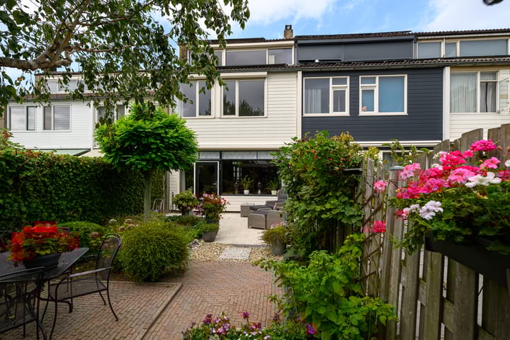 Wilgenhove 29 in Kwintsheul foto