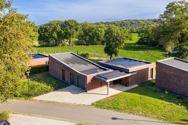Wilgenlaan 4 in Landgraaf foto