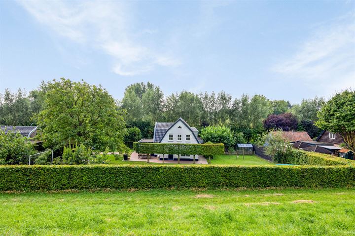 Wilgenstraat 7 in Boven-Leeuwen foto