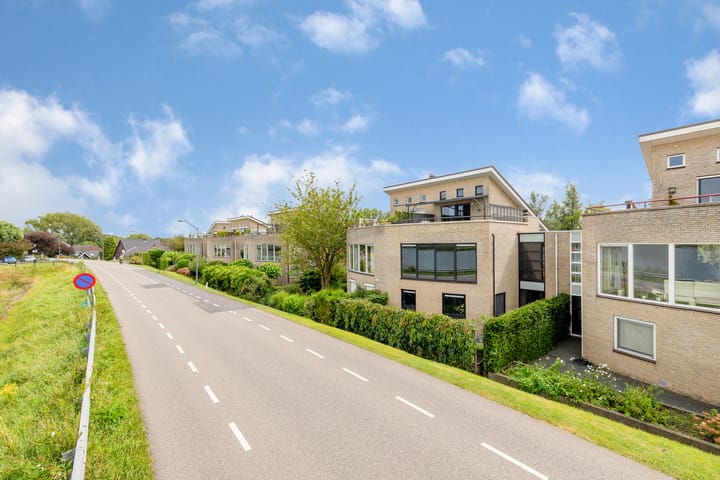 Wilhelminahoeve 22 in Krimpen aan den IJssel foto