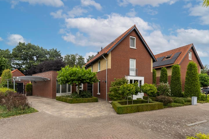 Wilhelminahof 11 in Deurne foto
