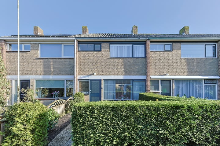 Wilhelminalaan 14 in Nieuwkoop foto