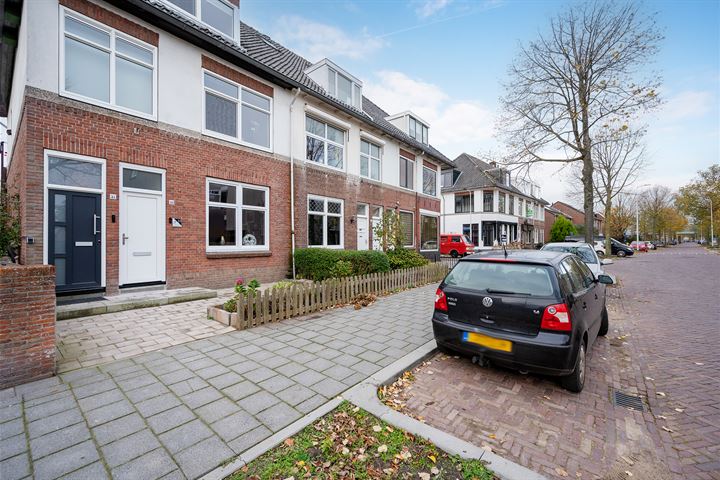 Wilhelminalaan 33 in Alphen aan den Rijn foto