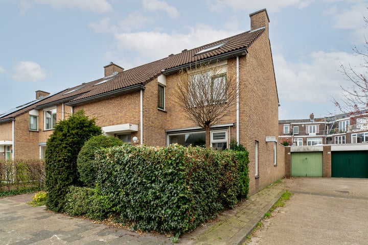 Wilhelminalaan 33 in Rotterdam foto