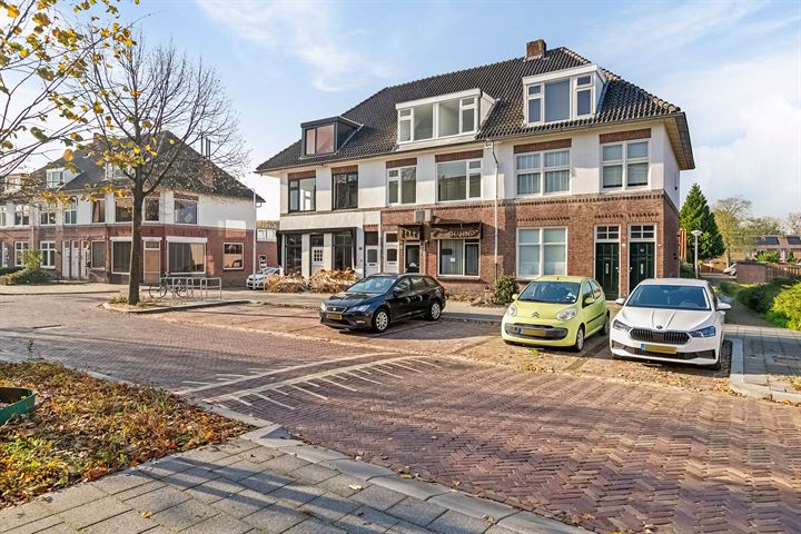 Wilhelminalaan 47 in Alphen aan den Rijn foto