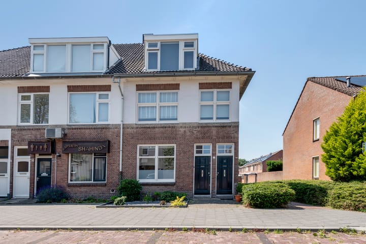 Wilhelminalaan 51 in Alphen aan den Rijn
