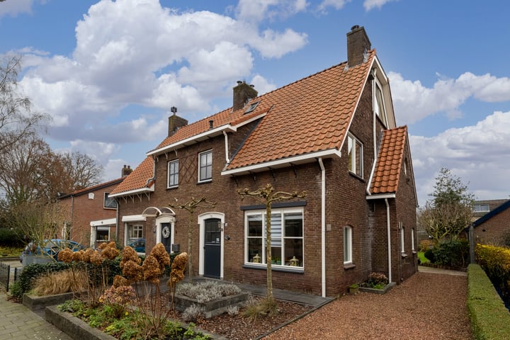Wilhelminalaan 74 in Harderwijk foto
