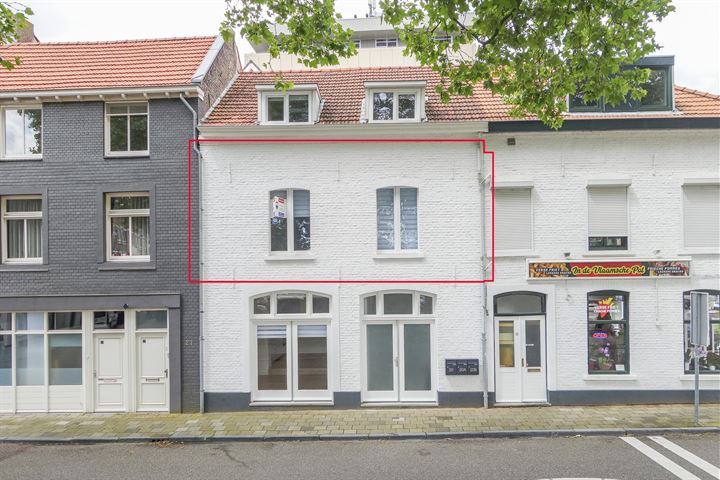 Wilhelminaplein 20A in Roermond foto