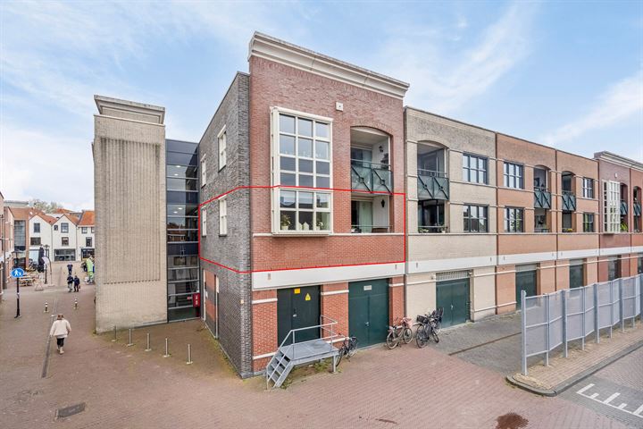 Wilhelminaplein 31 in Oud-Beijerland foto