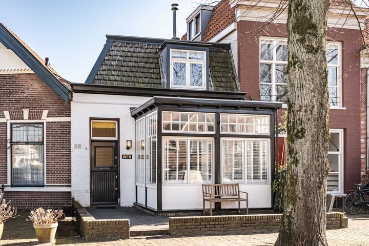 Wilhelminaplein 8 in Heemstede foto
