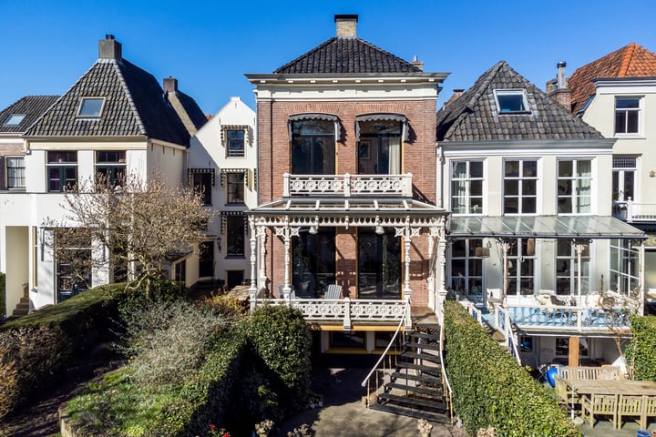 Wilhelminasingel 1 in Zwolle foto