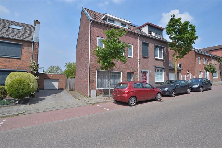 Wilhelminastraat 131 in Hoensbroek foto