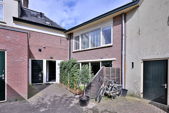 Wilhelminastraat 1B in Brummen foto