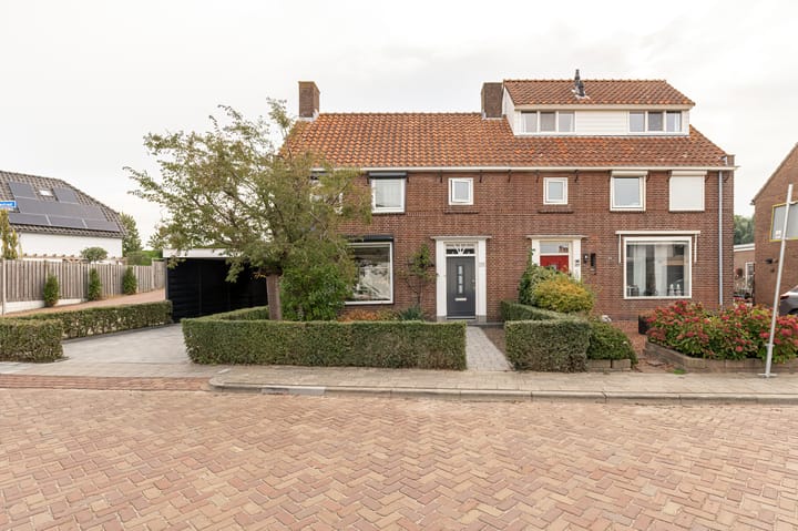 Wilhelminastraat 30 in Andel