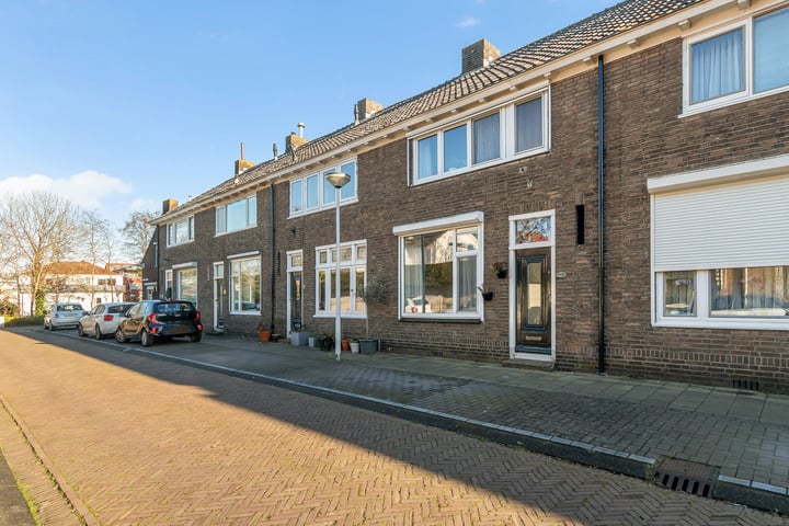 Wilhelminastraat 7 in Papendrecht foto
